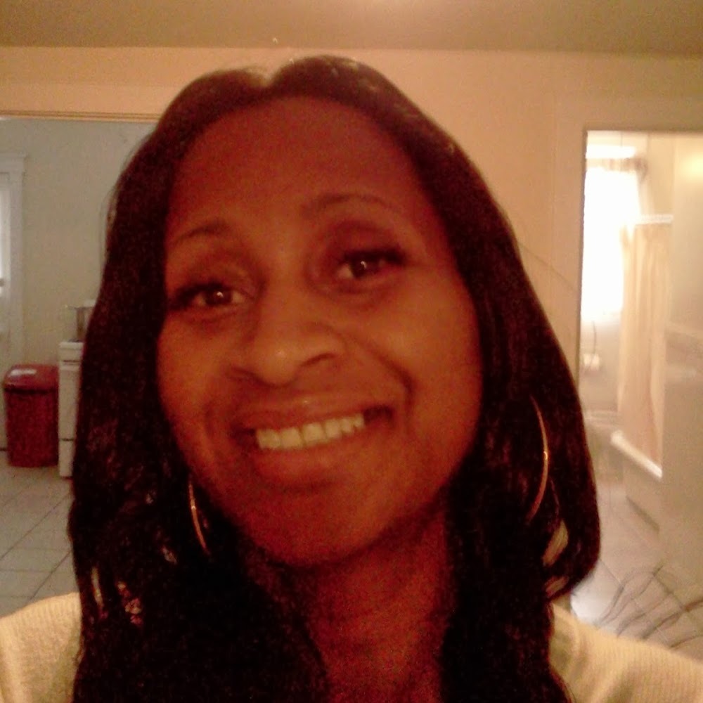 Meet your Posher, Cassandra